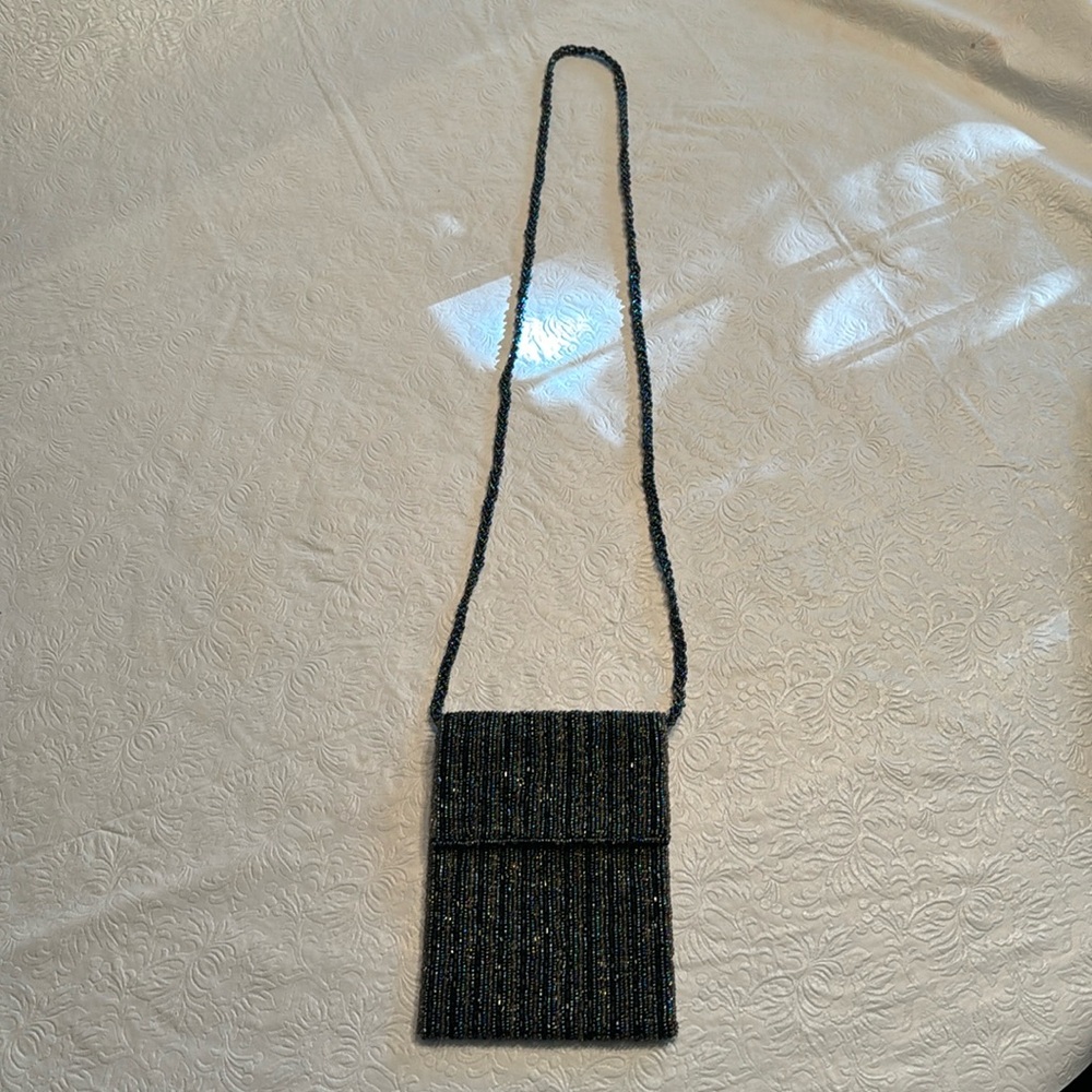Beaded crossbody EUC no callouts